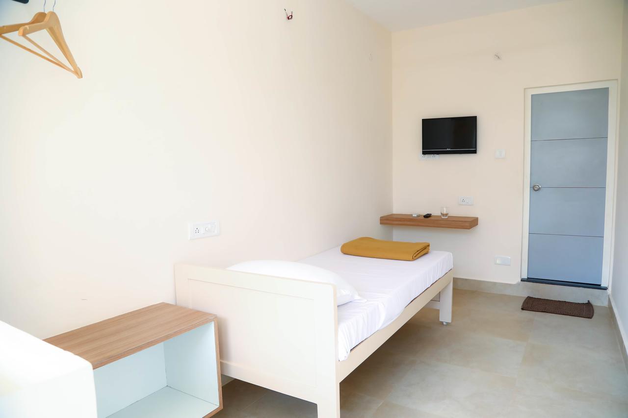 Oceanside Mahabalipuram - With Beach Access Екстериор снимка